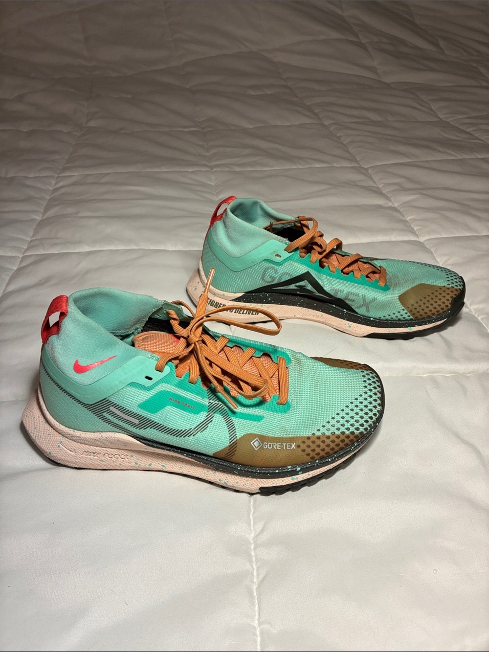 Nike Women's React Pegasus Trail 4 Gore-Tex Emerald Rise/Sequoia Size 7.5